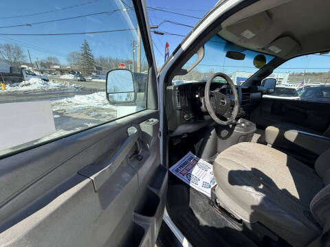 2016 GMC Savana 2500
