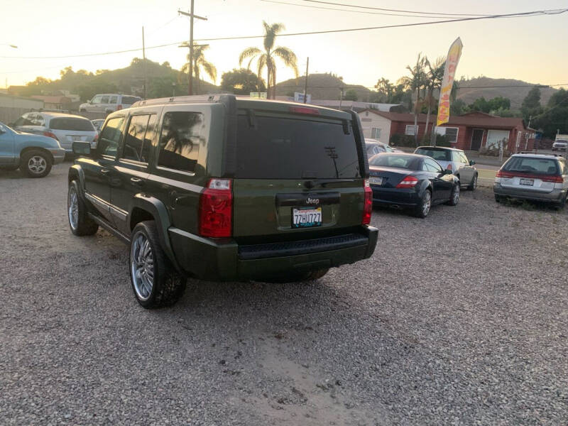 2006 Jeep Commander Base photo 12