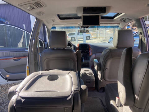 2009 Toyota Sienna XLE