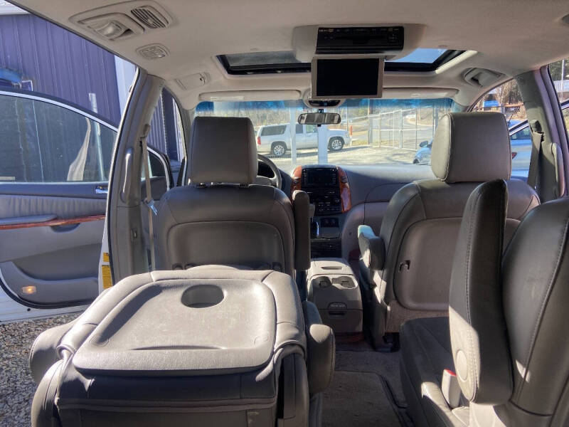 2009 Toyota Sienna XLE