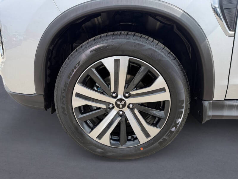 2026 Mitsubishi Outlander Sport SE