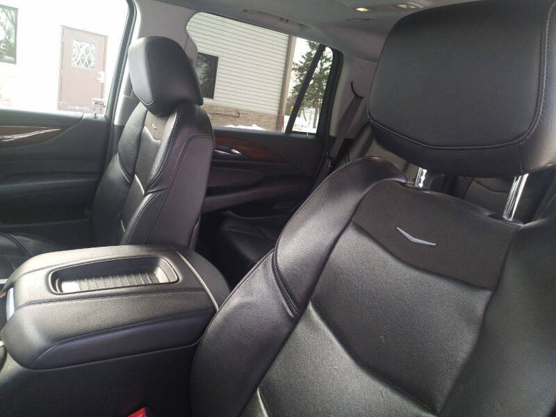 2019 Cadillac Escalade Luxury