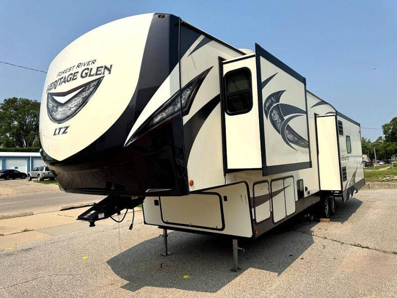 2019 Forest River Heritage Glen