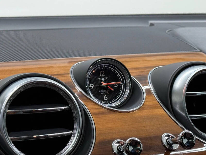 2019 Bentley Bentayga V8