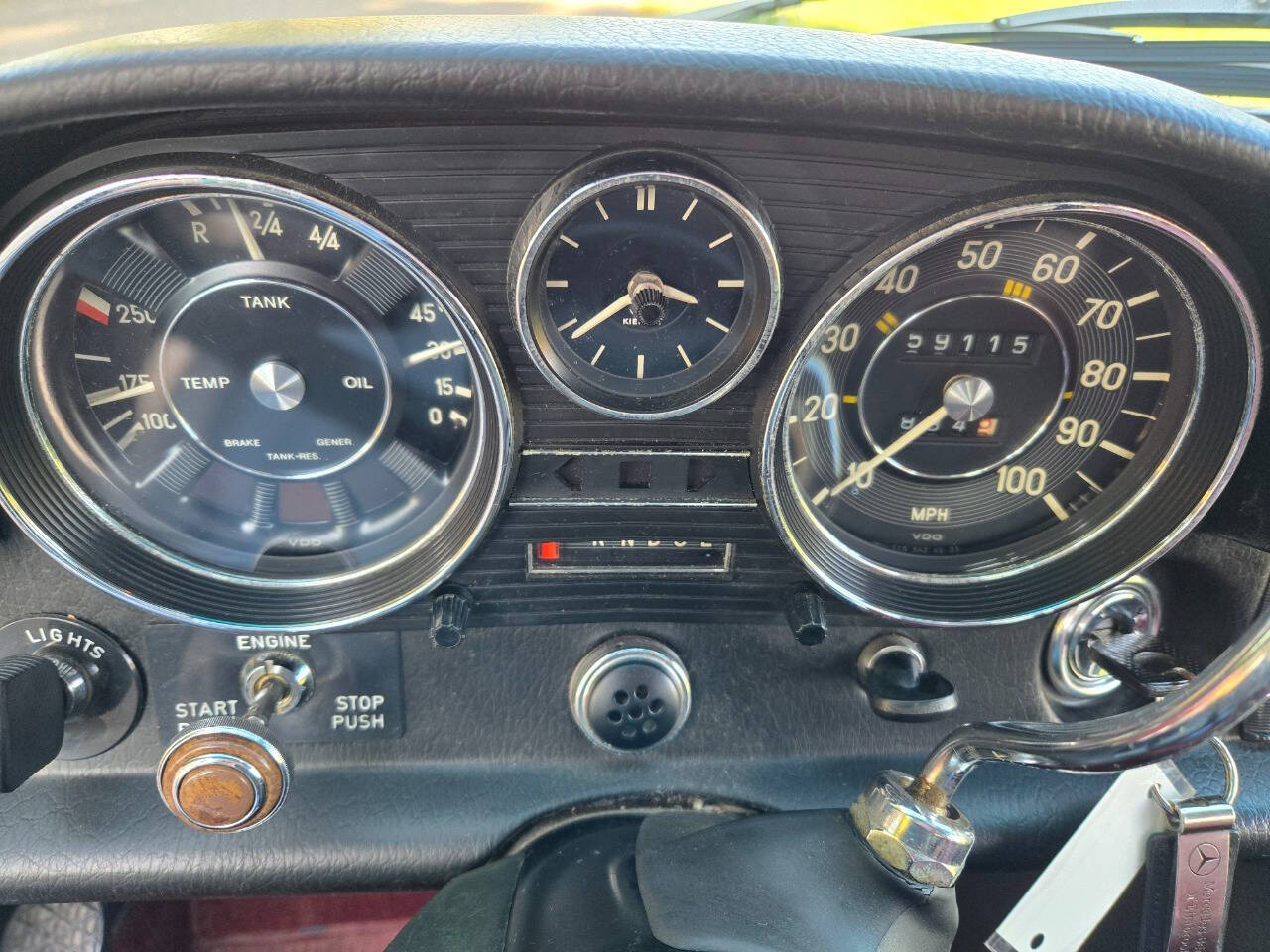 1972 Mercedes-Benz 220 117