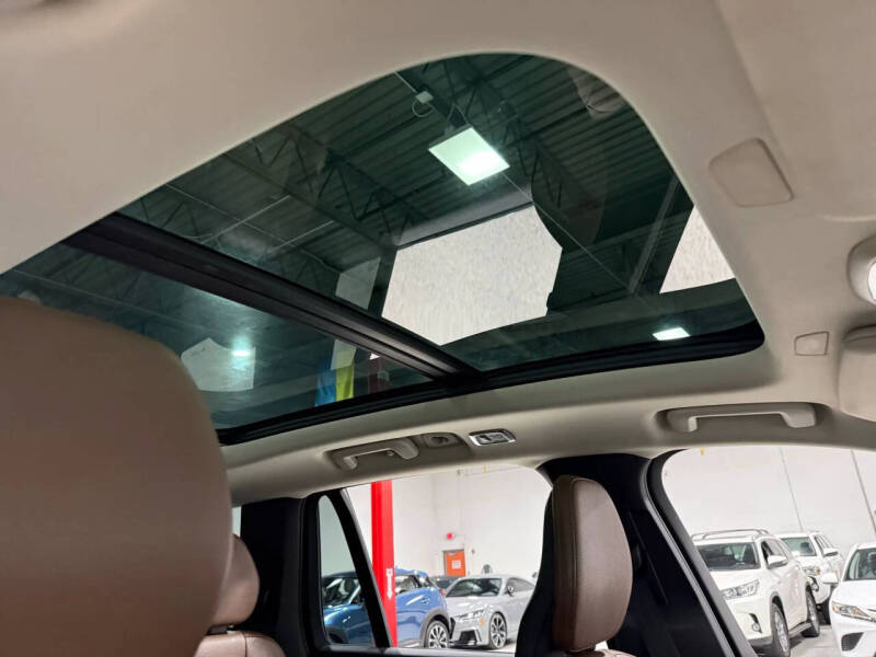 2019 Volvo XC90 T6 Momentum