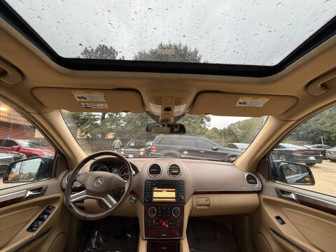 2012 Mercedes-Benz GL-Class GL 550 4MATIC