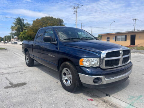 2004 Dodge Ram 1500 for sale at MIAMI FINE CARS & TRUCKS in Hialeah FL
