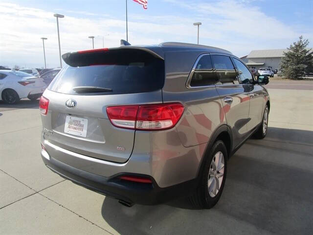 2018 Kia Sorento LX