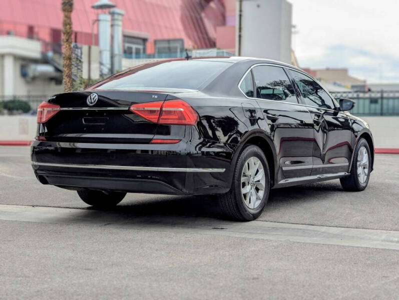 2016 Volkswagen Passat 1.8T S