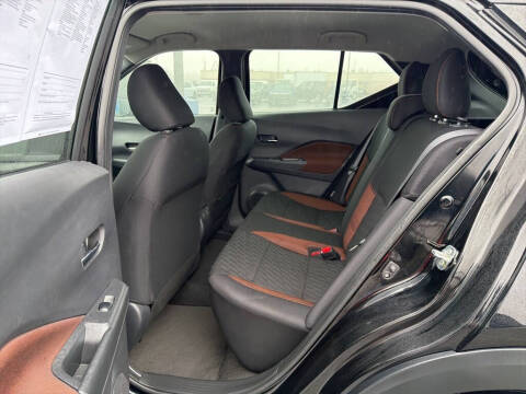 2021 Nissan Kicks SR