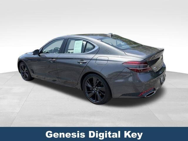 2022 Genesis G70