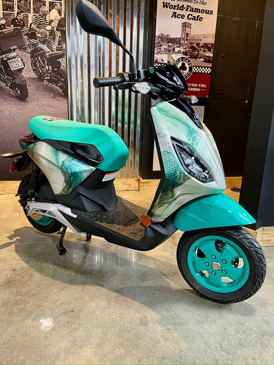 2023 PIAGGIO Piaggio 1 ACTIVE SPECIAL EDITION for sale at TEXAS MOTORS POWERSPORT in ORLANDO, FL