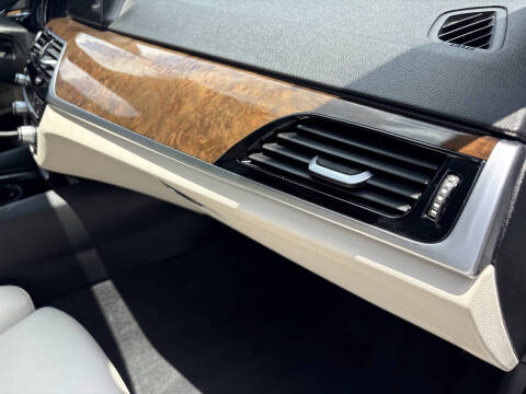 2019 BMW 5 Series 540i