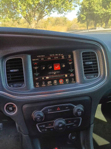 2015 Dodge Charger SXT