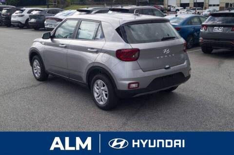 2026 Hyundai Venue SE
