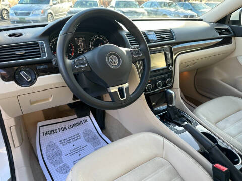 2015 Volkswagen Passat 1.8T SEL Premium
