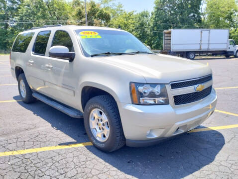 2013 Chevrolet Suburban for sale at Signature Auto Group in Massillon OH