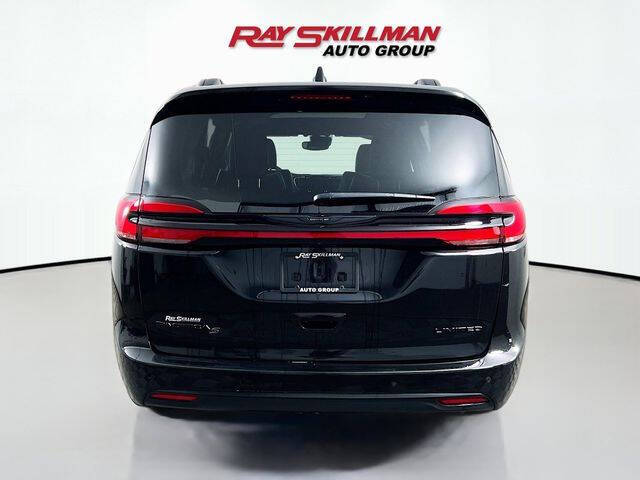 2024 Chrysler Pacifica Limited