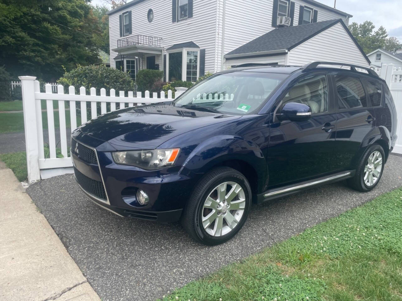 2012 Mitsubishi Outlander for sale at Universal Motors Dba Speed Wash And Tires in Paterson, NJ