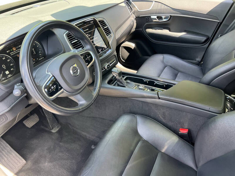 2020 Volvo XC90 T5 Momentum