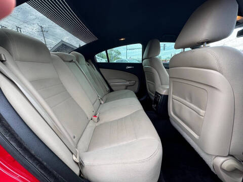 2013 Dodge Charger SXT