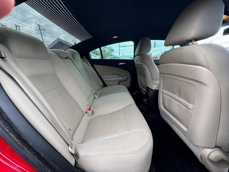 2013 Dodge Charger SXT