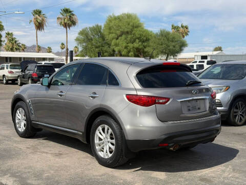 2011 Infiniti FX35