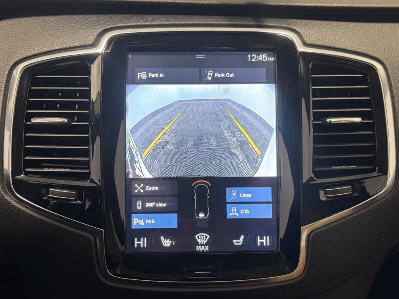 2016 Volvo XC90 T6 Momentum