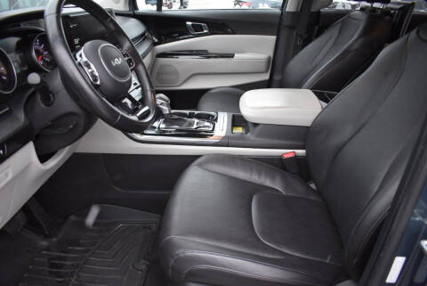 2022 Kia Carnival EX