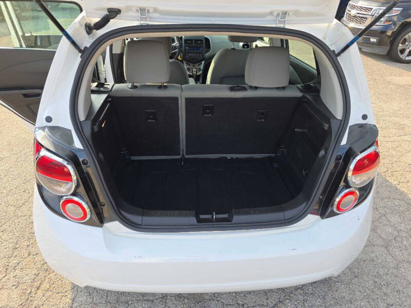 2016 Chevrolet Sonic LS Auto