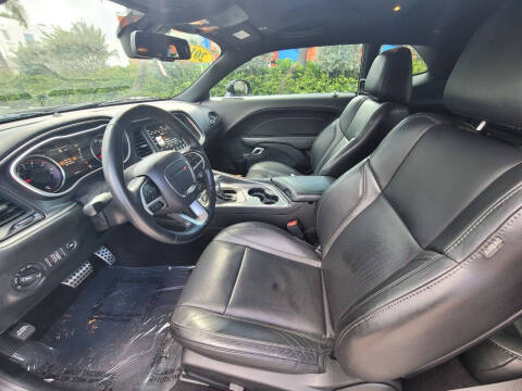 2018 Dodge Challenger SXT Plus