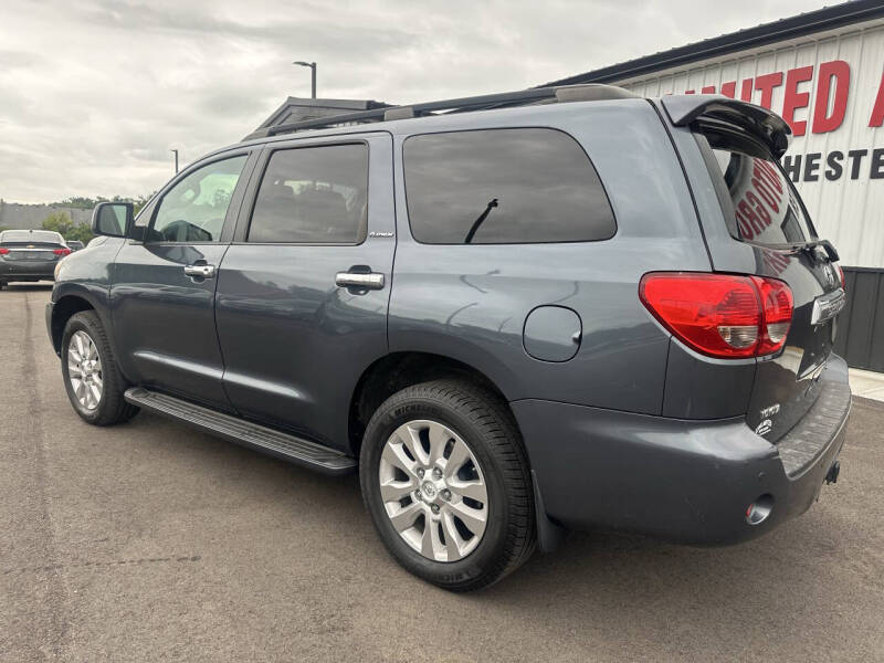 2010 Toyota Sequoia Platinum