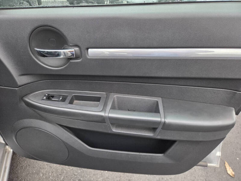 2009 Dodge Charger SE