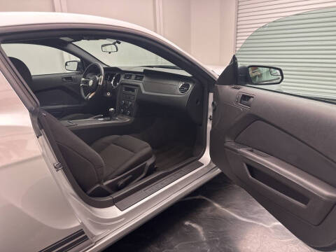 2013 Ford Mustang V6