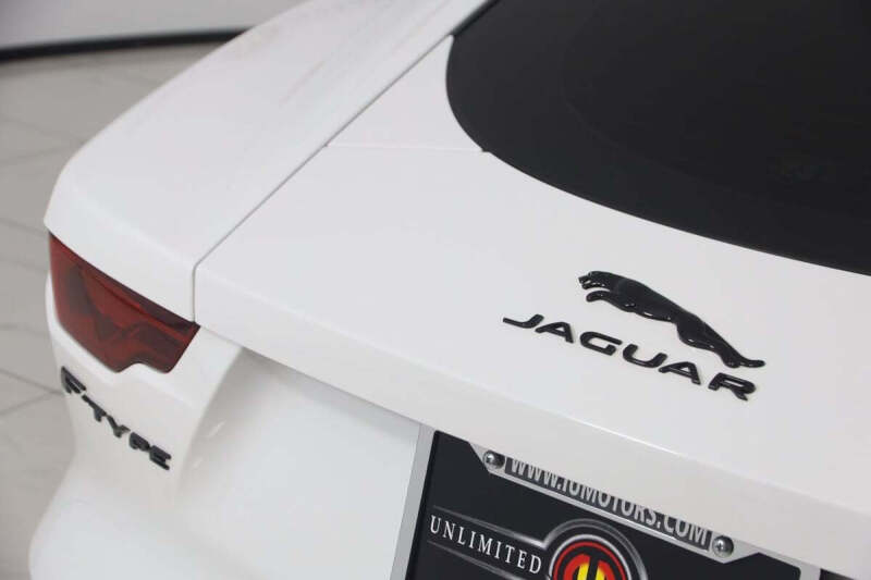 2021 Jaguar F-TYPE R