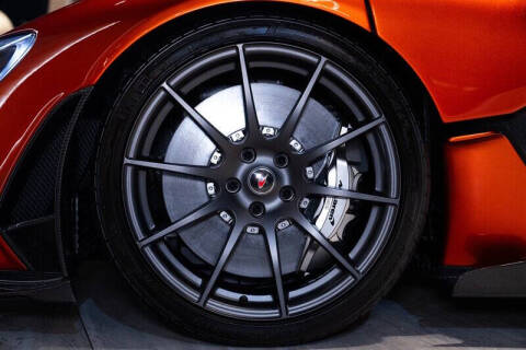 2014 McLaren P1