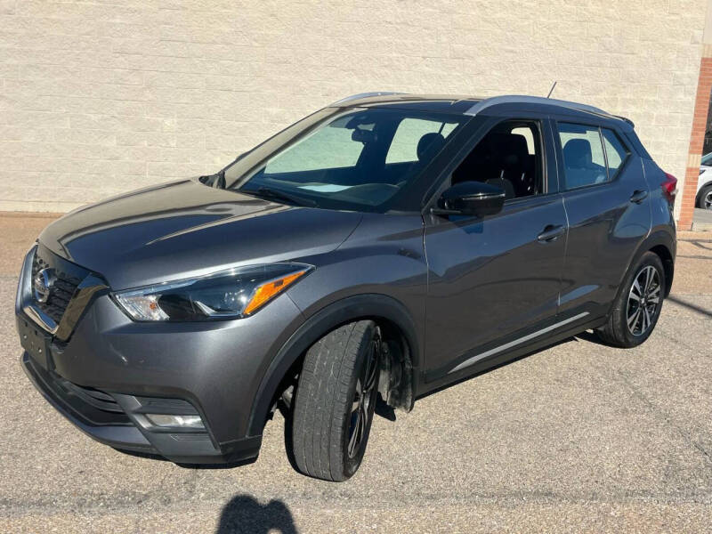 2020 Nissan Kicks SR