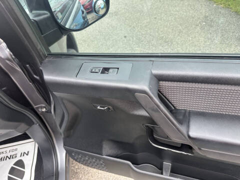 2013 Nissan Titan SV