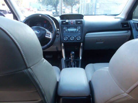 2015 Subaru Forester 2.5i Touring