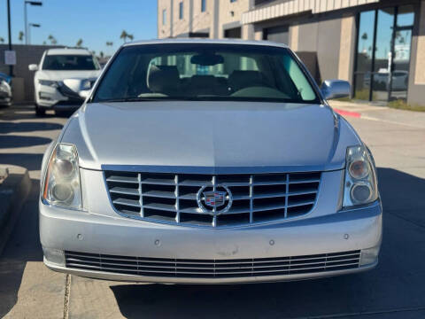 2011 Cadillac DTS Luxury Collection