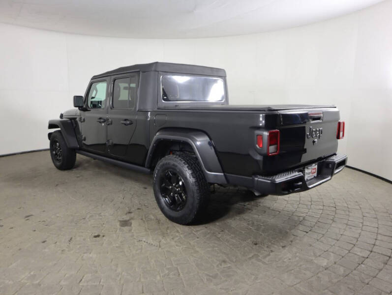 2021 Jeep Gladiator Willys