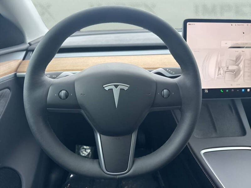 2024 Tesla Model Y Long Range