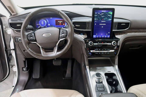 2022 Ford Explorer Platinum