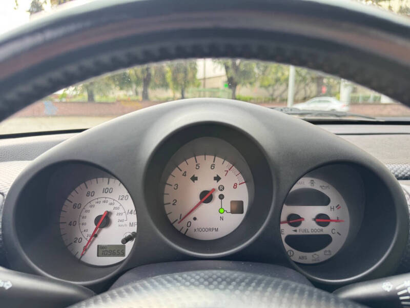 2002 Toyota MR2 Spyder