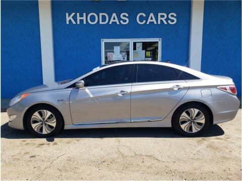 2013 Hyundai Sonata Hybrid for sale at Khodas Cars in Gilroy CA