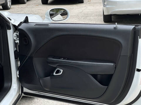 2015 Dodge Challenger SXT