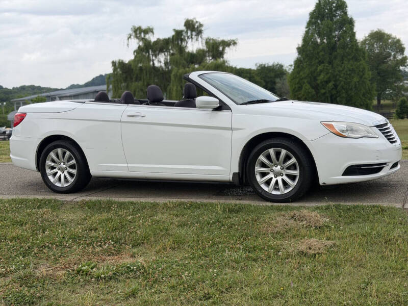 2012 Chrysler 200 Touring