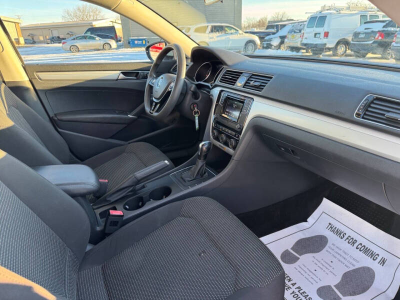 2016 Volkswagen Passat 1.8T S