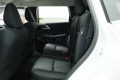 2026 Mitsubishi Outlander ES